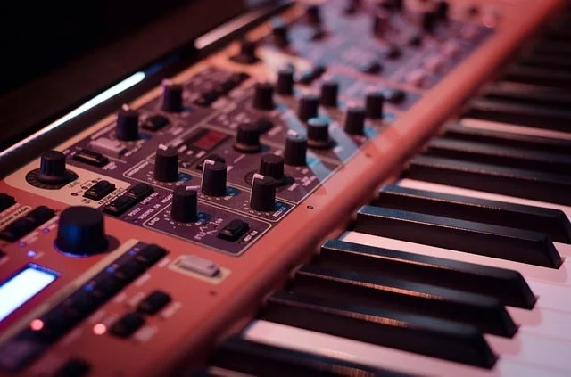 Weighted Keys digital piano